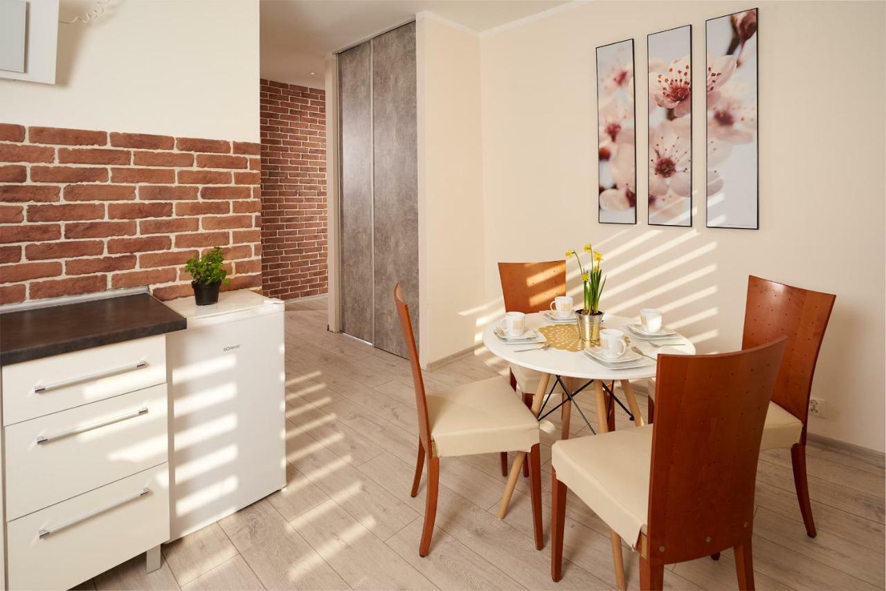 Apartament Winnica Centrum Зелена Гура Екстер'єр фото